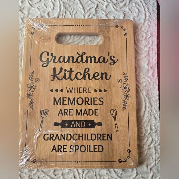 Grandma Cutting Board NWTS - Picture 1 of 3